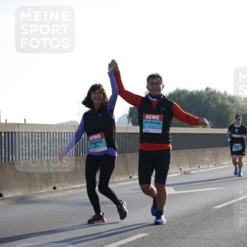 03.10.2025 - Köhlbrandbrückenlauf Jannik Wohlers http://msf.ph/oto/9067743 03.10.2025 09:30:28 Position 3 2490, 2132 meine-sportfotos.de