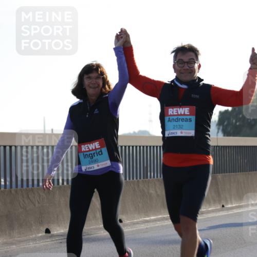 03.10.2025 - Köhlbrandbrückenlauf Jannik Wohlers http://msf.ph/oto/9067775 03.10.2025 09:30:28 Position 3 2490, 2132 meine-sportfotos.de