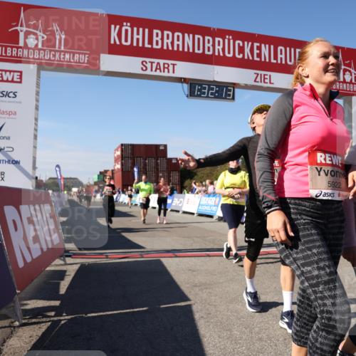 03.10.2025 - Köhlbrandbrückenlauf Lena Gebhardt http://msf.ph/oto/9067777 03.10.2025 13:32:13 Ziel 4443, 4578, 4985, 5155, 5238, 5246, 5247, 5248, 5354, 5820, 5921, 5922, 5923, 6126, 6146, 6287, 6304, 6460 meine-sportfotos.de