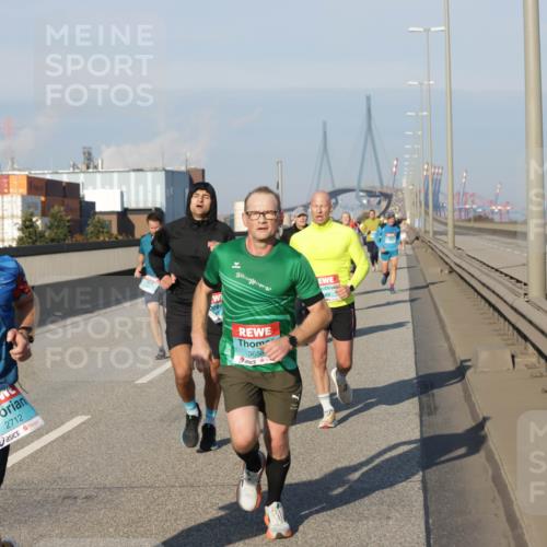 03.10.2025 - Köhlbrandbrückenlauf Jannik Wohlers http://msf.ph/oto/9067781 03.10.2025 09:46:54 Position 3 2712, 3658 meine-sportfotos.de