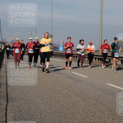 03.10.2025 - Köhlbrandbrückenlauf Fabian Wolf http://msf.ph/oto/9067794 03.10.2025 10:10:36 Position 3 3, 2830 meine-sportfotos.de
