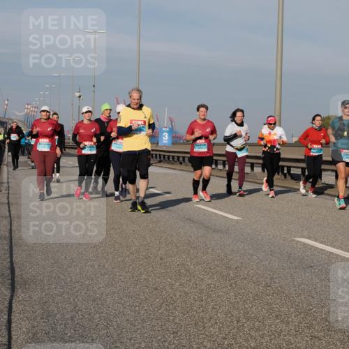03.10.2025 - Köhlbrandbrückenlauf Fabian Wolf http://msf.ph/oto/9067809 03.10.2025 10:10:36 Position 3 2830 meine-sportfotos.de