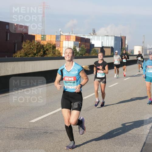 03.10.2025 - Köhlbrandbrückenlauf Jannik Wohlers http://msf.ph/oto/9067811 03.10.2025 09:47:00 Position 3 3458, 3317 meine-sportfotos.de