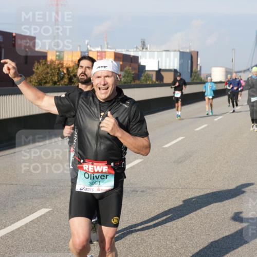 03.10.2025 - Köhlbrandbrückenlauf Jannik Wohlers http://msf.ph/oto/9067907 03.10.2025 09:47:15 Position 3 3091 meine-sportfotos.de