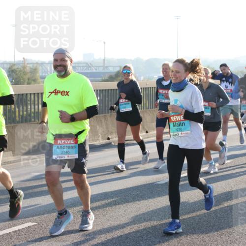 03.10.2025 - Köhlbrandbrückenlauf Lena Gebhardt http://msf.ph/oto/9067912 03.10.2025 09:24:03 Position 1 1731, 1394, 2493, 2740, 2276, 14 meine-sportfotos.de