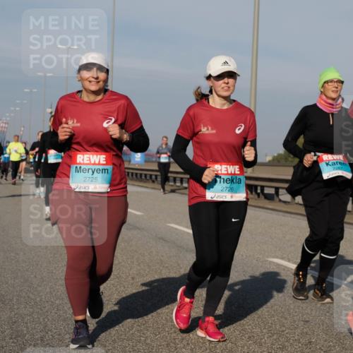 03.10.2025 - Köhlbrandbrückenlauf Fabian Wolf http://msf.ph/oto/9067916 03.10.2025 10:10:41 Position 3 2725, 2726, 2267, 2727 meine-sportfotos.de