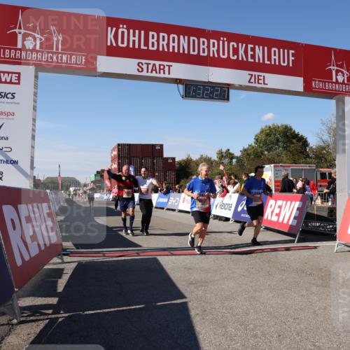 03.10.2025 - Köhlbrandbrückenlauf Lena Gebhardt http://msf.ph/oto/9067951 03.10.2025 13:32:27 Ziel 4485, 4578, 4966, 5286, 5357, 5891, 5892, 6141, 6304 meine-sportfotos.de