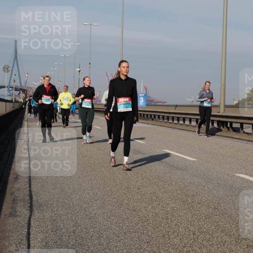 03.10.2025 - Köhlbrandbrückenlauf Fabian Wolf http://msf.ph/oto/9067953 03.10.2025 10:10:45 Position 3 2149, 3 meine-sportfotos.de