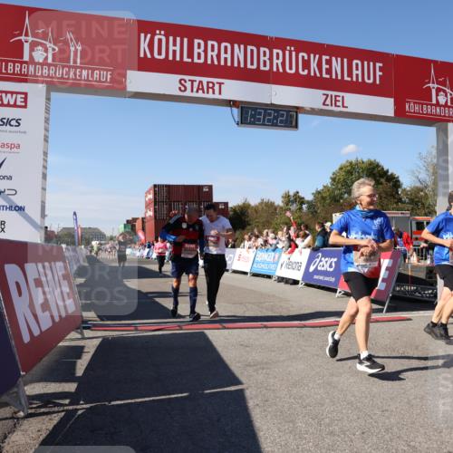 03.10.2025 - Köhlbrandbrückenlauf Lena Gebhardt http://msf.ph/oto/9067967 03.10.2025 13:32:28 Ziel 4485, 4578, 4966, 5286, 5357, 5876, 5891, 5892, 6141 meine-sportfotos.de