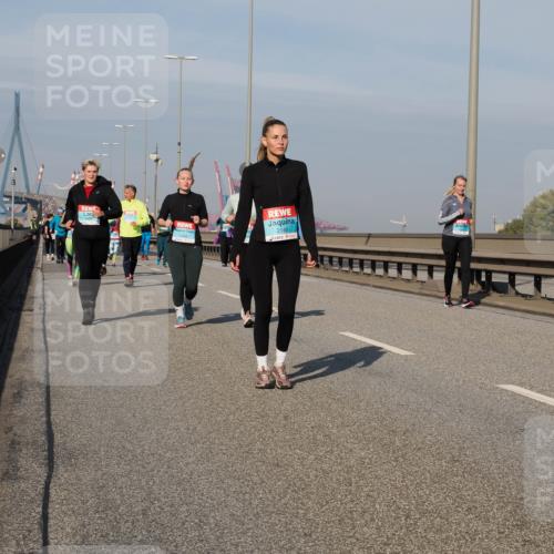 03.10.2025 - Köhlbrandbrückenlauf Fabian Wolf http://msf.ph/oto/9067969 03.10.2025 10:10:45 Position 3 2149 meine-sportfotos.de