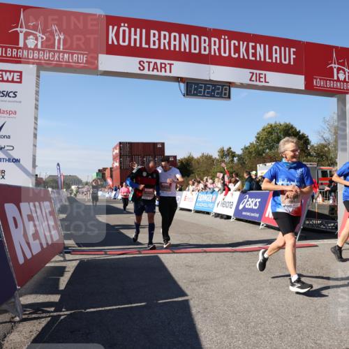 03.10.2025 - Köhlbrandbrückenlauf Lena Gebhardt http://msf.ph/oto/9067972 03.10.2025 13:32:28 Ziel 4485, 4578, 4966, 5286, 5357, 5876, 5891, 5892, 6141 meine-sportfotos.de