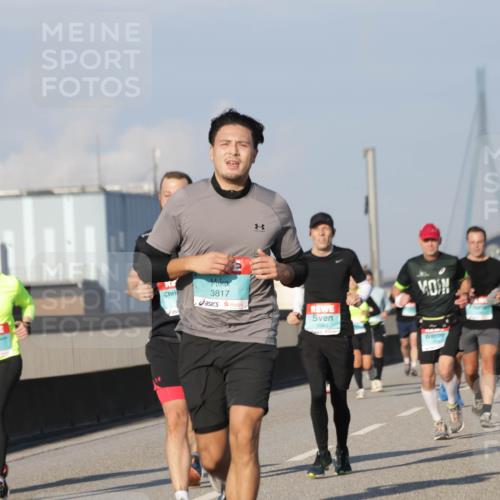 03.10.2025 - Köhlbrandbrückenlauf Jannik Wohlers http://msf.ph/oto/9067992 03.10.2025 09:47:31 Position 3 3817, 1043, 1110, 3568 meine-sportfotos.de