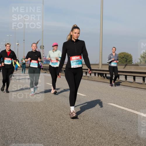 03.10.2025 - Köhlbrandbrückenlauf Fabian Wolf http://msf.ph/oto/9068010 03.10.2025 10:10:47 Position 3 2386, 2149 meine-sportfotos.de