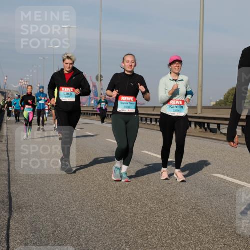 03.10.2025 - Köhlbrandbrückenlauf Fabian Wolf http://msf.ph/oto/9068022 03.10.2025 10:10:48 Position 3 3324, 2386, 2359, 2149 meine-sportfotos.de