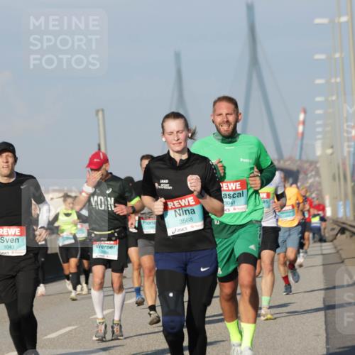 03.10.2025 - Köhlbrandbrückenlauf Jannik Wohlers http://msf.ph/oto/9068031 03.10.2025 09:47:33 Position 3 1146, 3568, 3041, 1043, 3264 meine-sportfotos.de