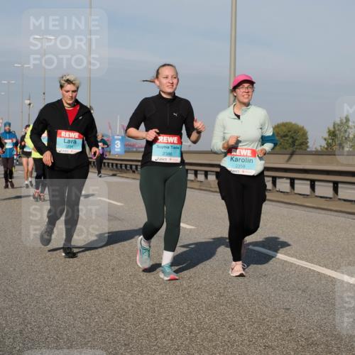 03.10.2025 - Köhlbrandbrückenlauf Fabian Wolf http://msf.ph/oto/9068037 03.10.2025 10:10:49 Position 3 3324, 2386, 2359 meine-sportfotos.de