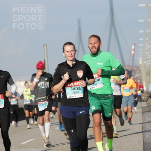 03.10.2025 - Köhlbrandbrückenlauf Jannik Wohlers http://msf.ph/oto/9068044 03.10.2025 09:47:33 Position 3 1043, 3568, 3041, 10 meine-sportfotos.de