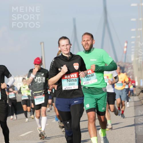 03.10.2025 - Köhlbrandbrückenlauf Jannik Wohlers http://msf.ph/oto/9068045 03.10.2025 09:47:33 Position 3 1043, 3568, 3041, 10 meine-sportfotos.de