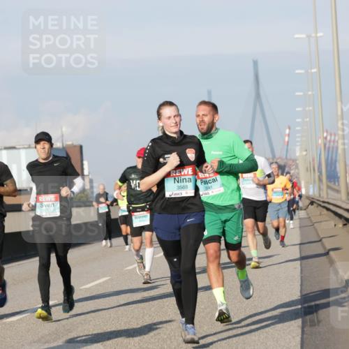 03.10.2025 - Köhlbrandbrückenlauf Jannik Wohlers http://msf.ph/oto/9068053 03.10.2025 09:47:34 Position 3 1043, 3568, 3041 meine-sportfotos.de