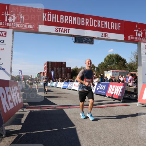 03.10.2025 - Köhlbrandbrückenlauf Lena Gebhardt http://msf.ph/oto/9068081 03.10.2025 13:32:35 Ziel 4966, 5226, 5255, 5286, 5357, 5442, 5876, 5891, 5892, 6141 meine-sportfotos.de