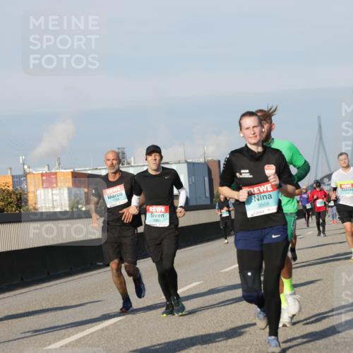 03.10.2025 - Köhlbrandbrückenlauf Jannik Wohlers http://msf.ph/oto/9068083 03.10.2025 09:47:35 Position 3 1602, 1110, 1194, 1043, 3568 meine-sportfotos.de
