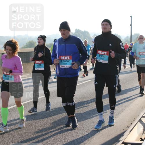 03.10.2025 - Köhlbrandbrückenlauf Lena Gebhardt http://msf.ph/oto/9068133 03.10.2025 09:24:10 Position 1 1762, 1629, 2234, 1967, 3000, 2151 meine-sportfotos.de