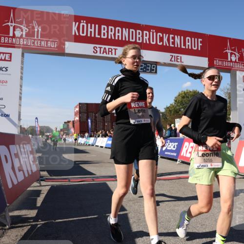 03.10.2025 - Köhlbrandbrückenlauf Lena Gebhardt http://msf.ph/oto/9068141 03.10.2025 13:32:39 Ziel 5226, 5255, 5286, 5442, 5876, 6141, 6360 meine-sportfotos.de
