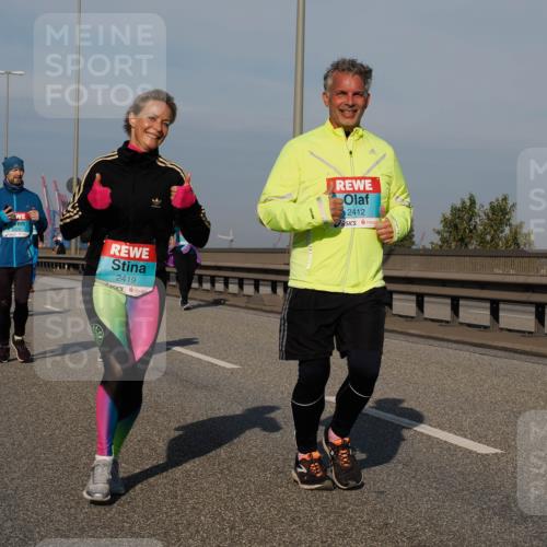 03.10.2025 - Köhlbrandbrückenlauf Fabian Wolf http://msf.ph/oto/9068155 03.10.2025 10:10:55 Position 3 2419, 2412 meine-sportfotos.de