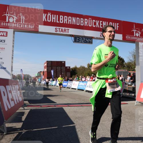03.10.2025 - Köhlbrandbrückenlauf Lena Gebhardt http://msf.ph/oto/9068185 03.10.2025 13:32:45 Ziel 5133, 5226, 5255, 5442, 5446, 5477, 5478, 6147, 6148, 6360, 6513 meine-sportfotos.de