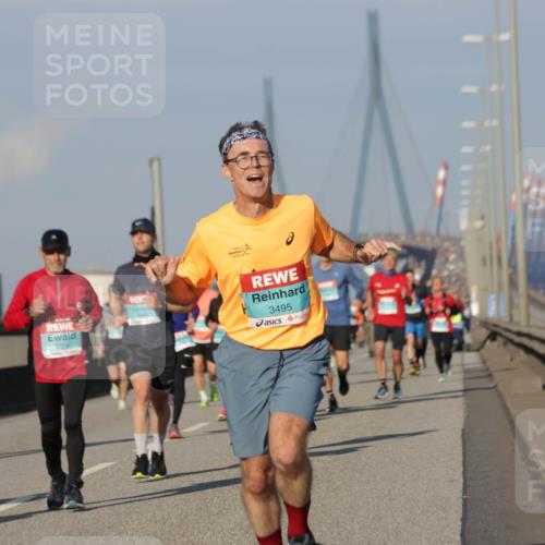 03.10.2025 - Köhlbrandbrückenlauf Jannik Wohlers http://msf.ph/oto/9068192 03.10.2025 09:47:40 Position 3 3495 meine-sportfotos.de