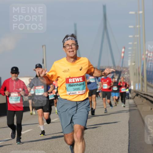 03.10.2025 - Köhlbrandbrückenlauf Jannik Wohlers http://msf.ph/oto/9068205 03.10.2025 09:47:40 Position 3 3224, 3495 meine-sportfotos.de