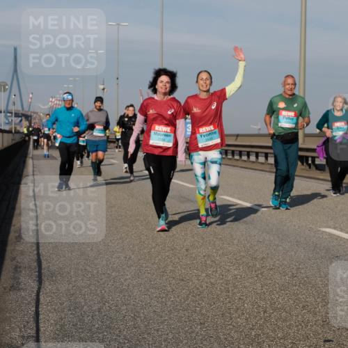 03.10.2025 - Köhlbrandbrückenlauf Fabian Wolf http://msf.ph/oto/9068226 03.10.2025 10:10:59 Position 3 2554, 2533 meine-sportfotos.de