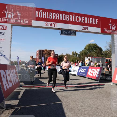 03.10.2025 - Köhlbrandbrückenlauf Lena Gebhardt http://msf.ph/oto/9068235 03.10.2025 13:32:50 Ziel 5110, 5133, 5187, 5273, 5446, 5477, 5478, 6147, 6148, 6360, 6513 meine-sportfotos.de