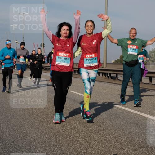 03.10.2025 - Köhlbrandbrückenlauf Fabian Wolf http://msf.ph/oto/9068262 03.10.2025 10:11:00 Position 3 2554, 2533, 2272, 2175 meine-sportfotos.de