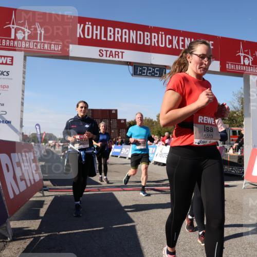 03.10.2025 - Köhlbrandbrückenlauf Lena Gebhardt http://msf.ph/oto/9068265 03.10.2025 13:32:52 Ziel 5110, 5133, 5187, 5273, 5446, 5477, 5478, 6147, 6148, 6360, 6513 meine-sportfotos.de