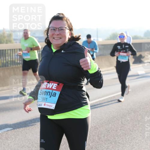 03.10.2025 - Köhlbrandbrückenlauf Lena Gebhardt http://msf.ph/oto/9068289 03.10.2025 09:24:16 Position 1 1991 meine-sportfotos.de