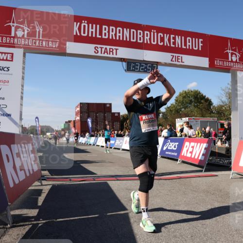 03.10.2025 - Köhlbrandbrückenlauf Lena Gebhardt http://msf.ph/oto/9068304 03.10.2025 13:32:57 Ziel 4582, 5110, 5133, 5187, 5273, 5446, 5477, 5478, 6455, 6513 meine-sportfotos.de