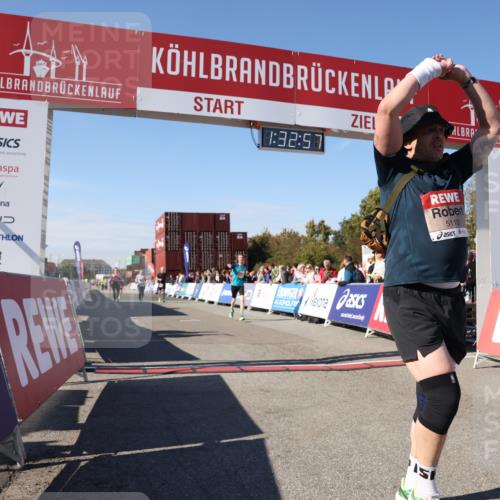 03.10.2025 - Köhlbrandbrückenlauf Lena Gebhardt http://msf.ph/oto/9068327 03.10.2025 13:32:58 Ziel 4582, 5110, 5133, 5187, 5273, 5446, 5477, 5478, 6455, 6513 meine-sportfotos.de