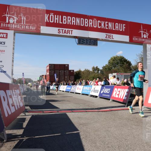 03.10.2025 - Köhlbrandbrückenlauf Lena Gebhardt http://msf.ph/oto/9068342 03.10.2025 13:33:01 Ziel 4582, 4941, 5110, 5133, 5187, 5273, 5446, 6067, 6376, 6455 meine-sportfotos.de