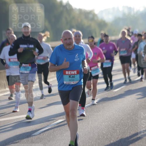 03.10.2025 - Köhlbrandbrückenlauf Jannik Wohlers http://msf.ph/oto/9068355 03.10.2025 09:16:20 Position 3 3250, 1089 meine-sportfotos.de