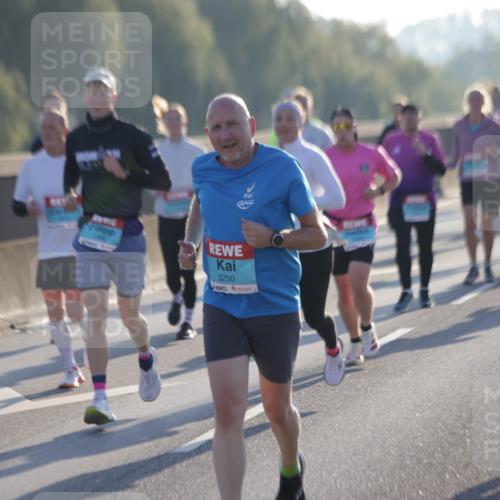 03.10.2025 - Köhlbrandbrückenlauf Jannik Wohlers http://msf.ph/oto/9068374 03.10.2025 09:16:20 Position 3 3250, 1089 meine-sportfotos.de