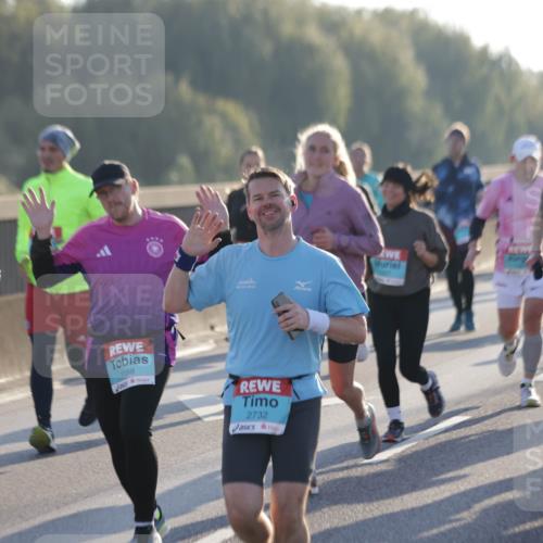 03.10.2025 - Köhlbrandbrückenlauf Jannik Wohlers http://msf.ph/oto/9068422 03.10.2025 09:16:25 Position 3 3802, 1188, 2732, 1516 meine-sportfotos.de