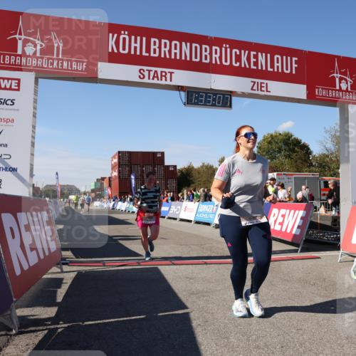 03.10.2025 - Köhlbrandbrückenlauf Lena Gebhardt http://msf.ph/oto/9068423 03.10.2025 13:33:07 Ziel 4582, 4941, 6067, 6376, 6455 meine-sportfotos.de