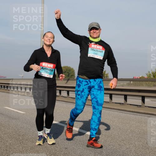 03.10.2025 - Köhlbrandbrückenlauf Fabian Wolf http://msf.ph/oto/9068425 03.10.2025 10:11:08 Position 3 2462, 2463 meine-sportfotos.de