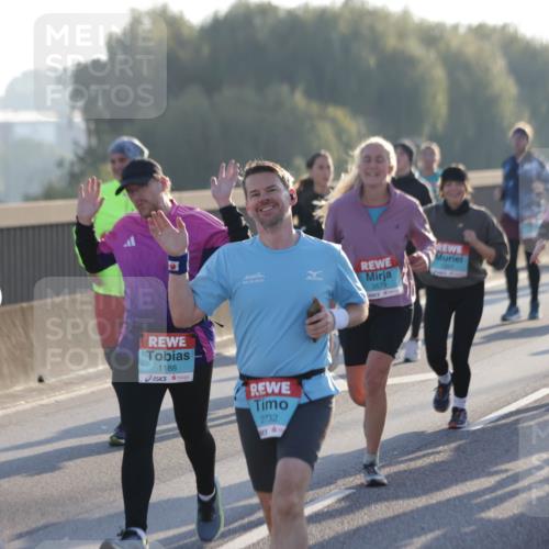03.10.2025 - Köhlbrandbrückenlauf Jannik Wohlers http://msf.ph/oto/9068441 03.10.2025 09:16:26 Position 3 3802, 03, 10, 2015, 3579, 1188, 2732, 1516 meine-sportfotos.de