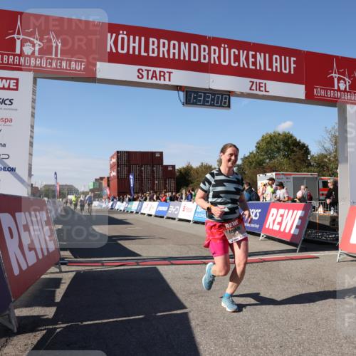 03.10.2025 - Köhlbrandbrückenlauf Lena Gebhardt http://msf.ph/oto/9068446 03.10.2025 13:33:08 Ziel 4582, 4941, 6067, 6376, 6455 meine-sportfotos.de