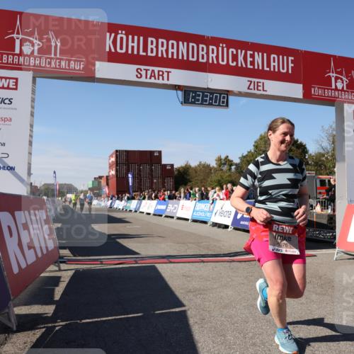 03.10.2025 - Köhlbrandbrückenlauf Lena Gebhardt http://msf.ph/oto/9068451 03.10.2025 13:33:09 Ziel 4582, 4775, 4941, 6067, 6376, 6455 meine-sportfotos.de