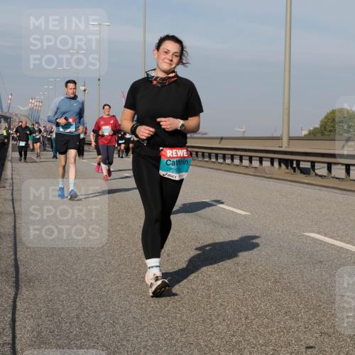 03.10.2025 - Köhlbrandbrückenlauf Fabian Wolf http://msf.ph/oto/9068452 03.10.2025 10:11:10 Position 3 2970 meine-sportfotos.de