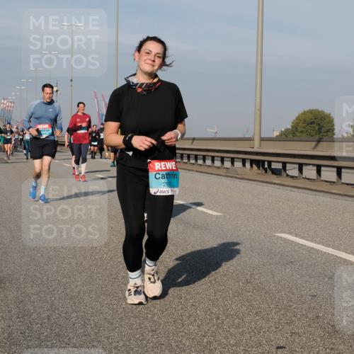 03.10.2025 - Köhlbrandbrückenlauf Fabian Wolf http://msf.ph/oto/9068457 03.10.2025 10:11:10 Position 3 2976 meine-sportfotos.de