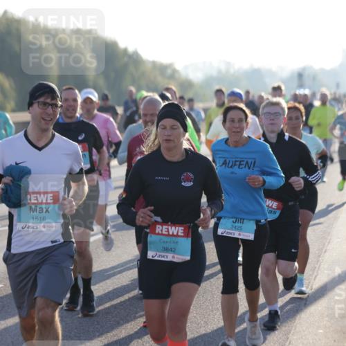 03.10.2025 - Köhlbrandbrückenlauf Jannik Wohlers http://msf.ph/oto/9068478 03.10.2025 09:16:27 Position 3 1516, 3842, 3425 meine-sportfotos.de